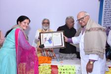 Hon`s Minister honour to Shri M K Middha